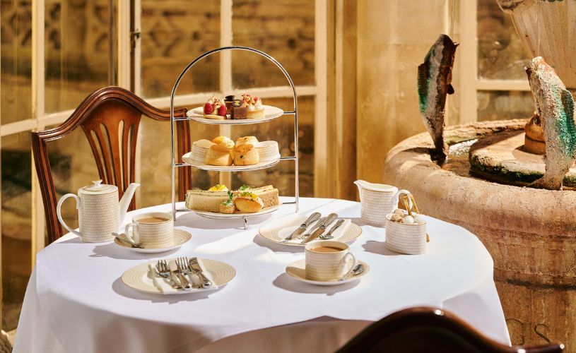 Afternoon tea at The Pump Room